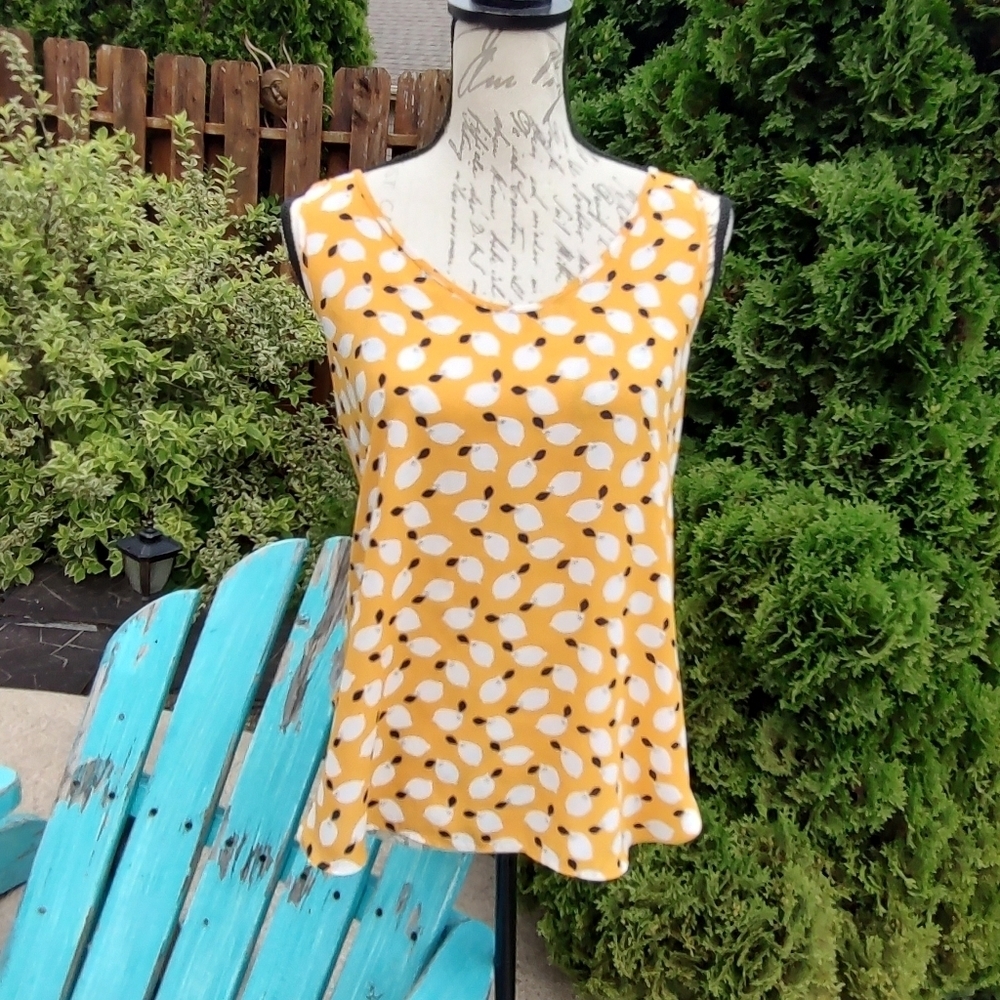 💥 3/$20 Loft Small Petite Lemon Tank Top!